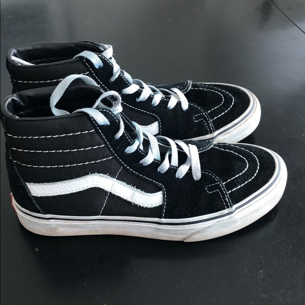 Vans Black Sk8-Hi Size 7.